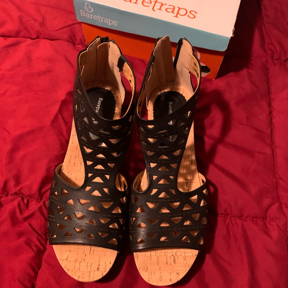 Baretraps Miriam in black size 11